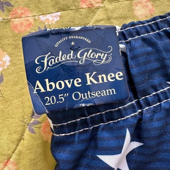 Men's Faded Glory American Flag Swim Trunks Above Knee NWT Size Medium - Picture 3 of 5